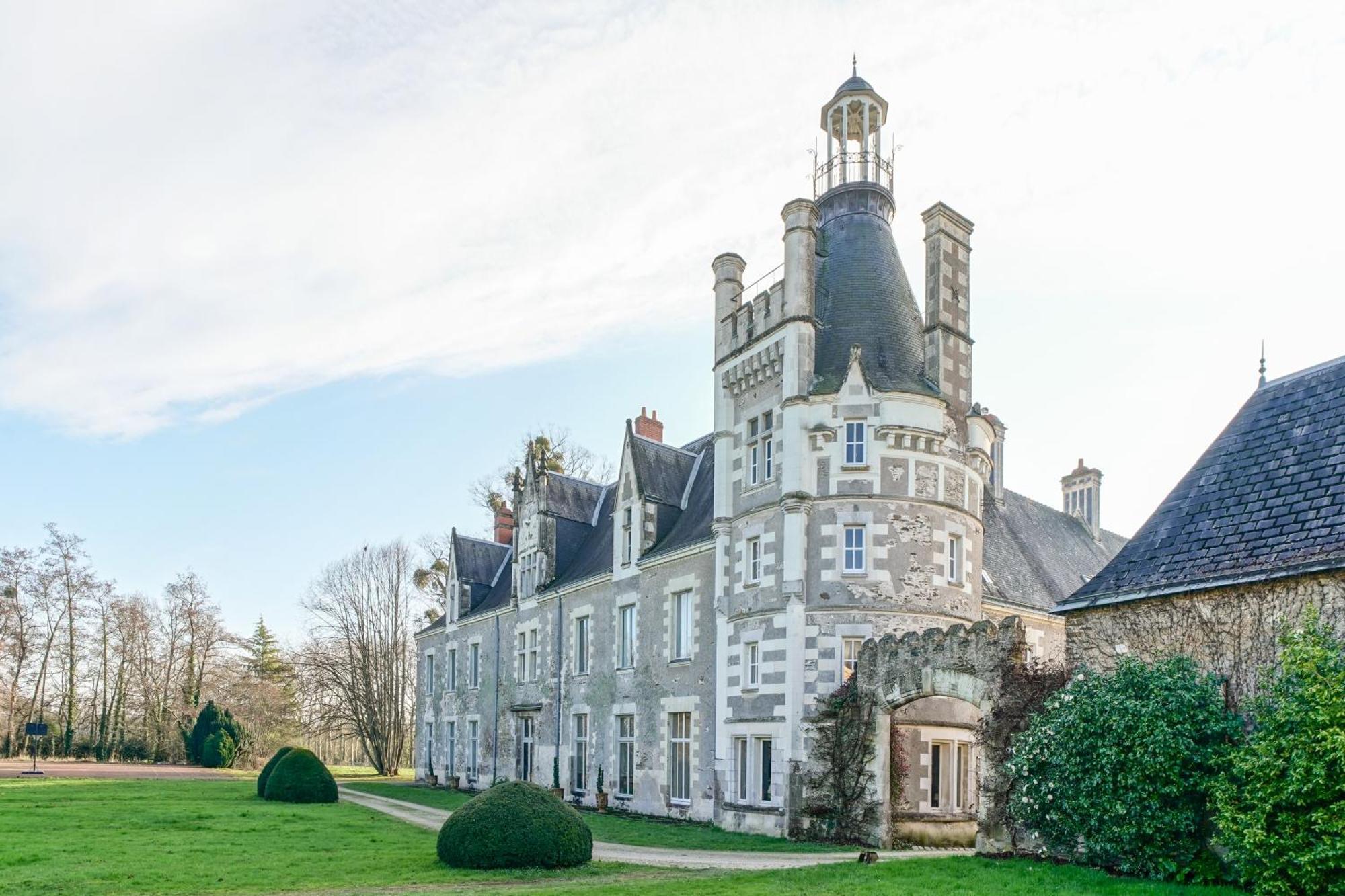 Chateau De Thouare Exterior photo